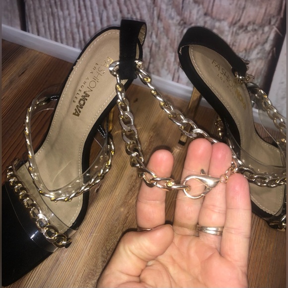 FASHION NOVA Los Ángeles Date Night Heels Size 6.5 Women’s Gold Chain. - Picture 4 of 10